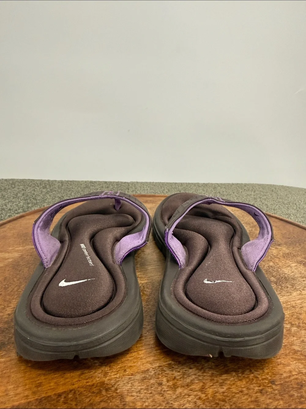 Nike flip flop
